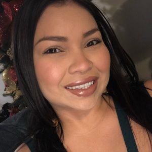 Meet your Posher, Lucy